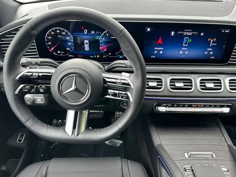 New 2025 Mercedes-Benz GLS 580 4MATIC image 26