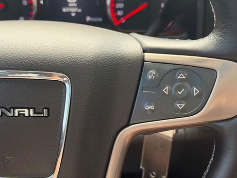 Used 2015 GMC Sierra 1500 Denali AWD/4WD image 26