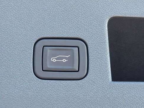 Certified 2025 Chevrolet Equinox RS w/ Safety and Technology Package FWD image 39