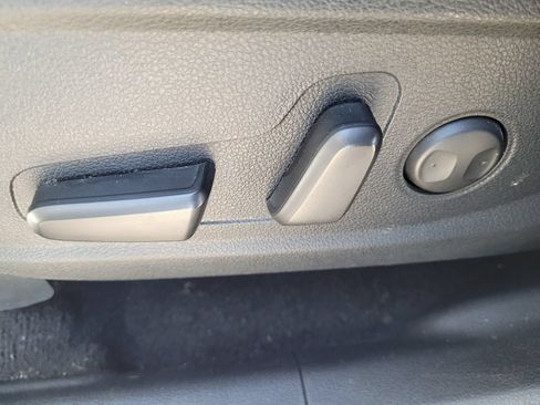 Used 2020 Hyundai Santa Fe SEL FWD image 20
