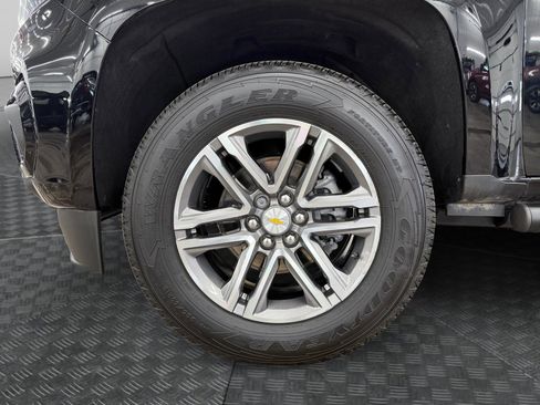 Used 2022 Chevrolet Colorado W/T w/ Custom Special Edition AWD/4WD image 26