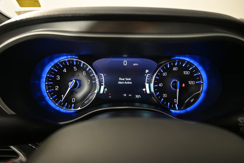 New 2027 Chrysler Pacifica Select AWD/4WD image 28