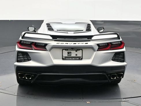 Used 2023 Chevrolet Corvette Stingray Coupe w/ Z51 Performance Package RWD image 4