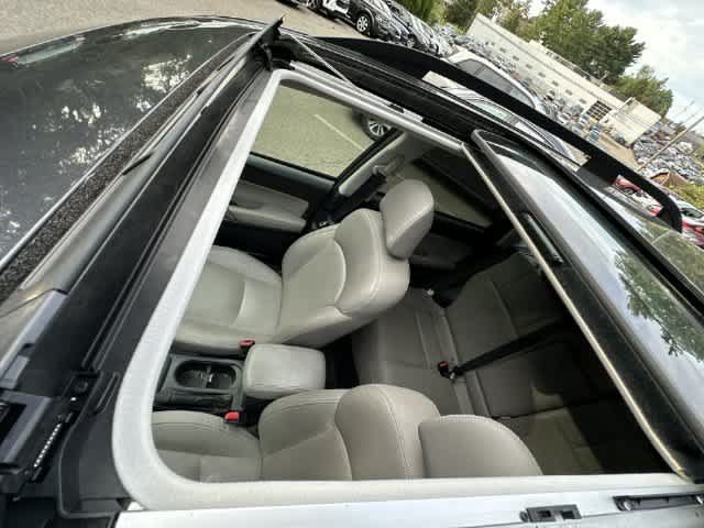 Used 2017 Subaru Forester 2.5i Limited AWD/4WD image 6