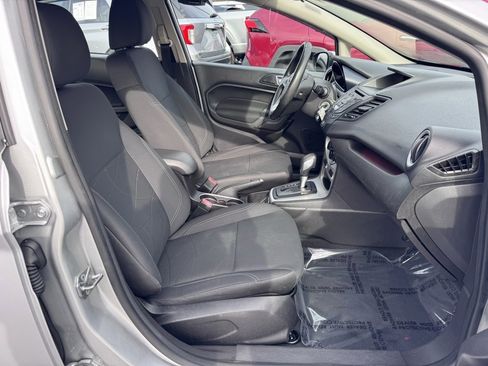 Used 2015 Ford Fiesta SE image 20