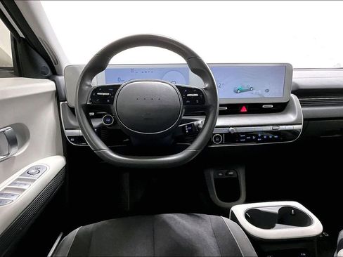 Used 2022 Hyundai Ioniq 5 SE w/ Cargo Package image 7