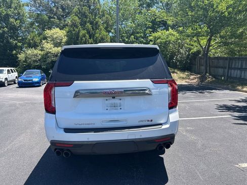 Used 2022 GMC Yukon XL AT4 w/ Technology Package AWD/4WD image 5