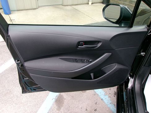 Used 2024 Toyota Corolla LE image 14