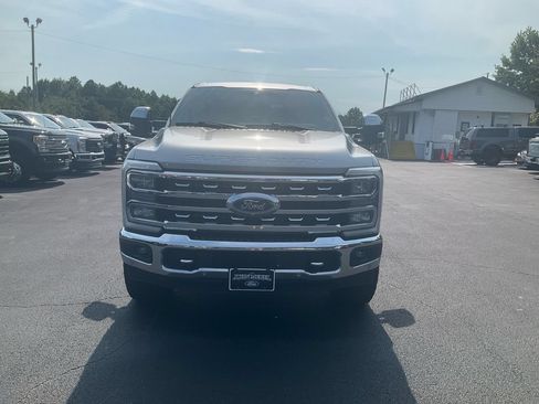 Used 2024 Ford F250 Lariat w/ Lariat Ultimate Package AWD/4WD image 2