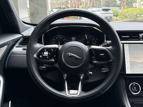 Used 2026 Jaguar F-PACE R-Dynamic S AWD/4WD image 11