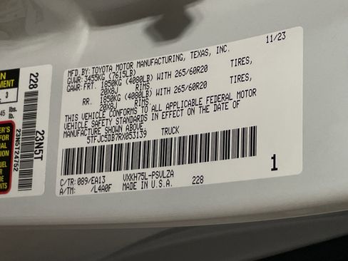 Used 2024 Toyota Tundra Limited image 36