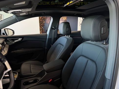 Used 2024 Audi Q4 e-tron Premium Plus w/ Premium Plus image 13