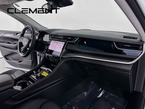 Used 2022 Jeep Grand Cherokee Limited 4xe image 35