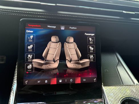 Used 2025 Cadillac Escalade V AWD/4WD image 39