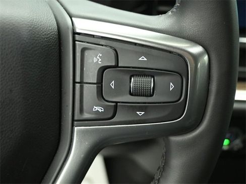Used 2023 Chevrolet Silverado 1500 LT image 14