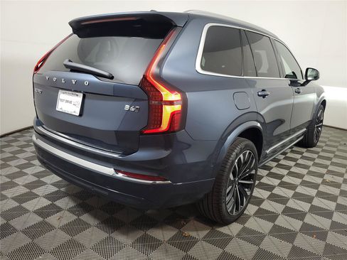 Certified 2026 Volvo XC90 B6 Plus AWD/4WD image 4