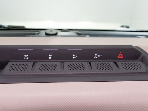 Used 2023 Ford Bronco Wildtrak AWD/4WD image 17