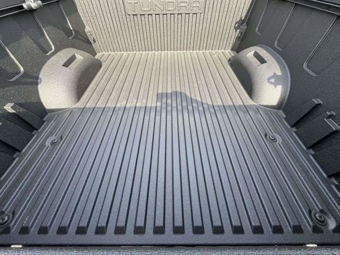 Used 2025 Toyota Tundra Limited image 12