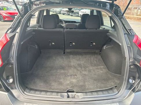 Used 2020 Nissan Kicks SR w/ Exterior Package image 22