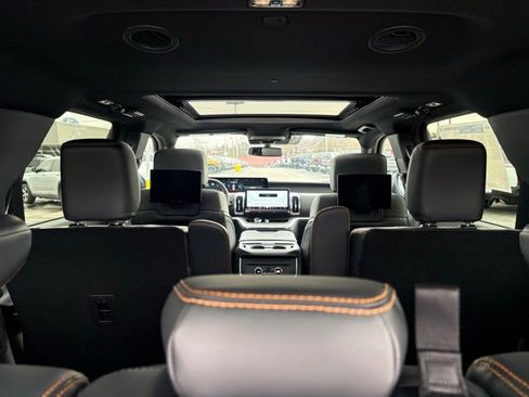 New 2026 Ford Expedition Tremor image 38