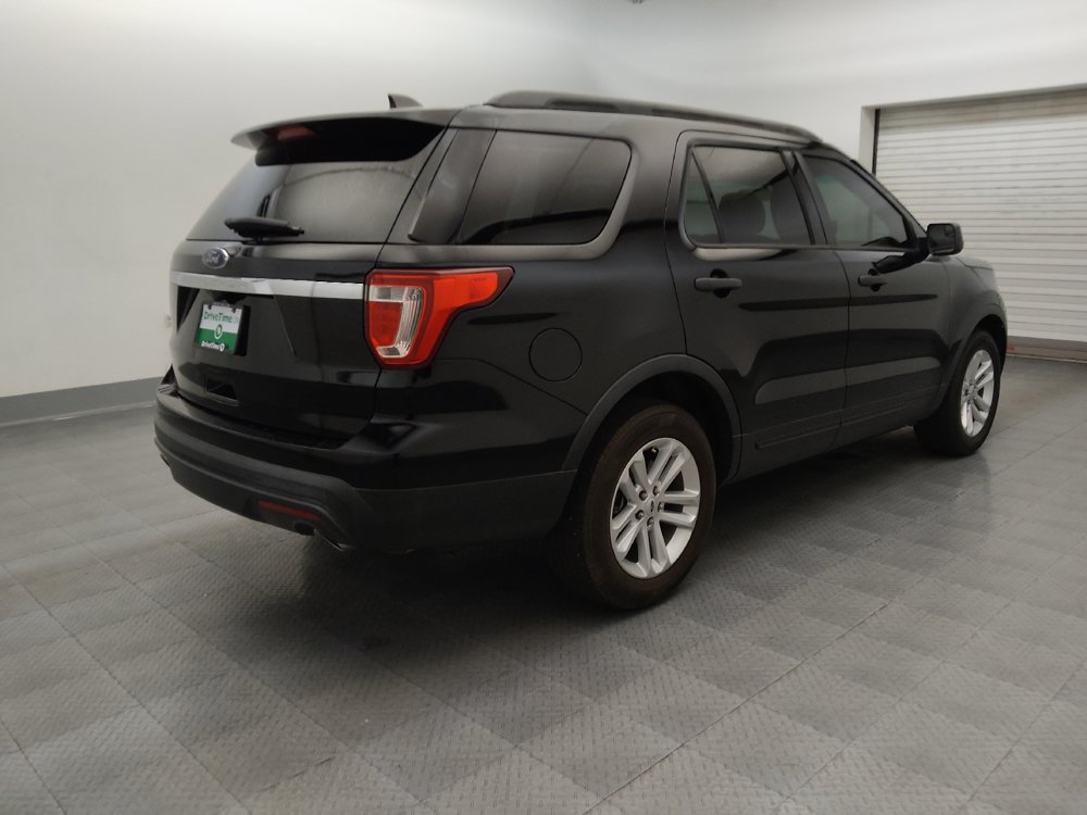 Used 2017 Ford Explorer FWD image 9