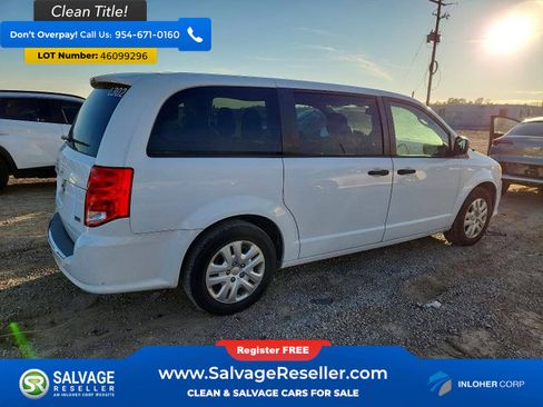 Used 2019 Dodge Grand Caravan SE image 4