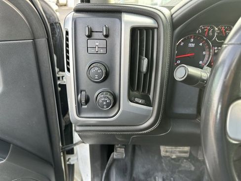 Used 2015 GMC Sierra 2500 SLE image 4