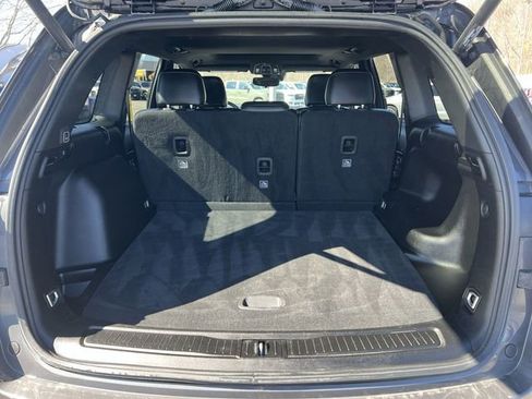 Used 2023 Jeep Grand Cherokee Altitude image 24