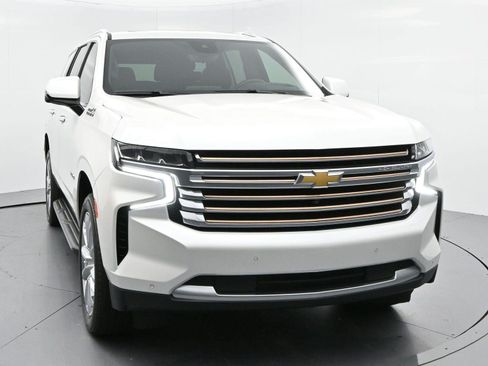 Used 2024 Chevrolet Tahoe High Country AWD/4WD image 2