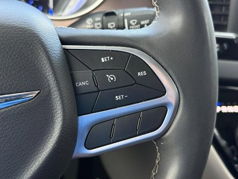 Certified 2023 Chrysler Voyager LX FWD image 16