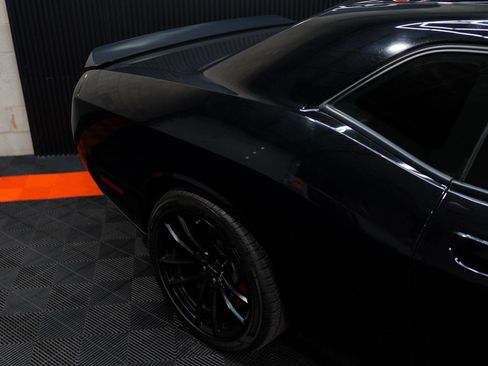 Used 2023 Dodge Challenger SRT Hellcat w/ Driver Convenience Group RWD image 12