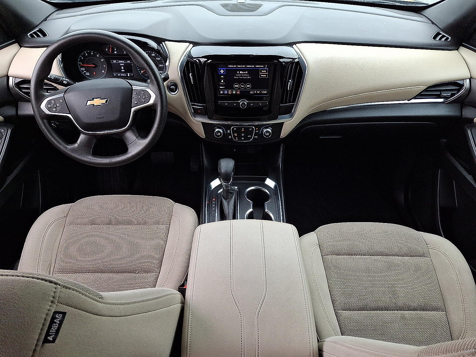 Used 2023 Chevrolet Traverse LS w/ Safety Package FWD image 11