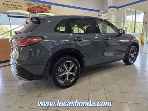 Used 2025 Honda HR-V EX-L image 4