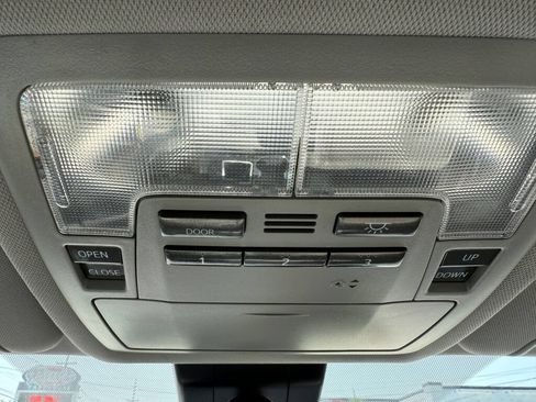 Used 2017 Toyota Highlander Limited w/ Protection Package #3 AWD/4WD image 23