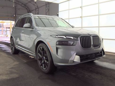 Used 2026 BMW X7 xDrive40i image 3