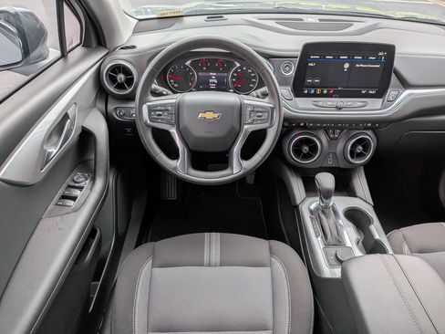 Used 2025 Chevrolet Blazer LT FWD image 30