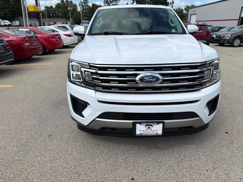 Used 2018 Ford Expedition Max XLT w/ Equipment Group 202A AWD/4WD image 3
