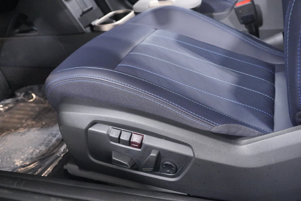 Used 2026 MINI Cooper S FWD image 8