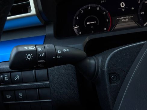 Used 2025 Toyota Tacoma TRD Off-Road AWD/4WD image 35