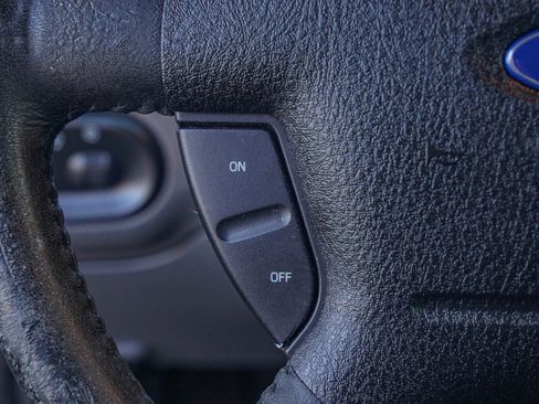 Used 2005 Ford Explorer Sport XLT image 23