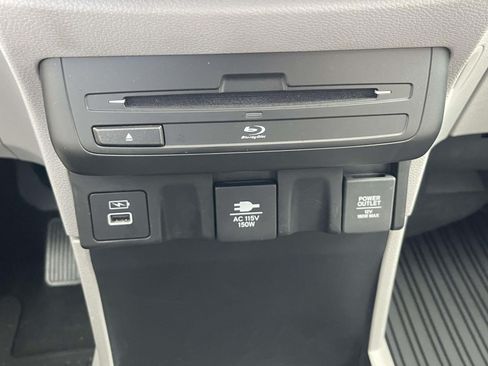 Used 2023 Honda Odyssey Touring image 29