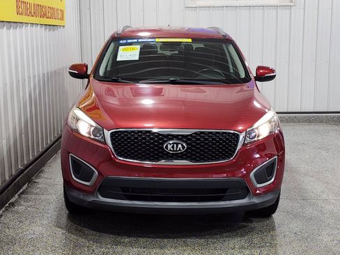 Used 2016 Kia Sorento AWD w/ LX Convenience Package image 2