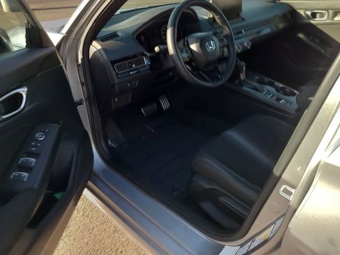 Used 2025 Honda Civic Sport image 10