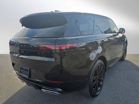 New 2026 Land Rover Range Rover Sport Dynamic SE image 4