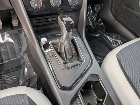 Certified 2025 Volkswagen Taos S FWD image 22