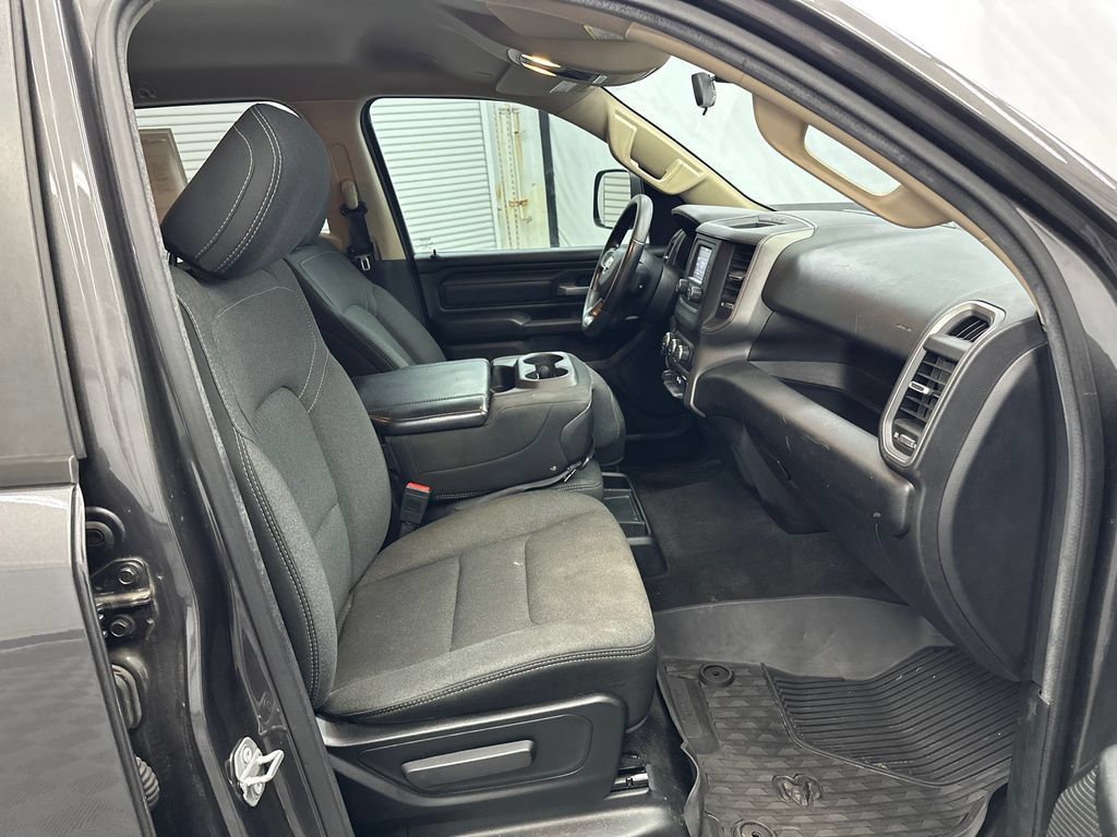 Used 2020 RAM 1500 Tradesman AWD/4WD image 13