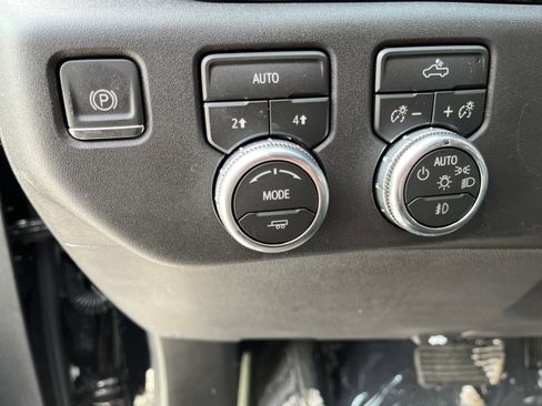 New 2026 GMC Sierra 1500 Elevation image 9