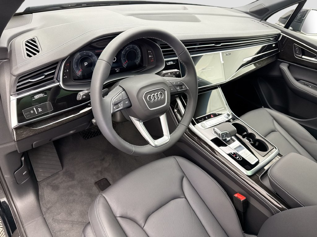 Used 2026 Audi Q7 3.0T Premium Plus AWD/4WD image 11