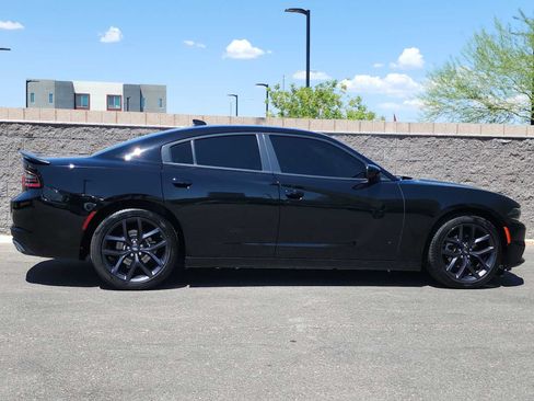 Used 2023 Dodge Charger SXT w/ Blacktop Package RWD image 9