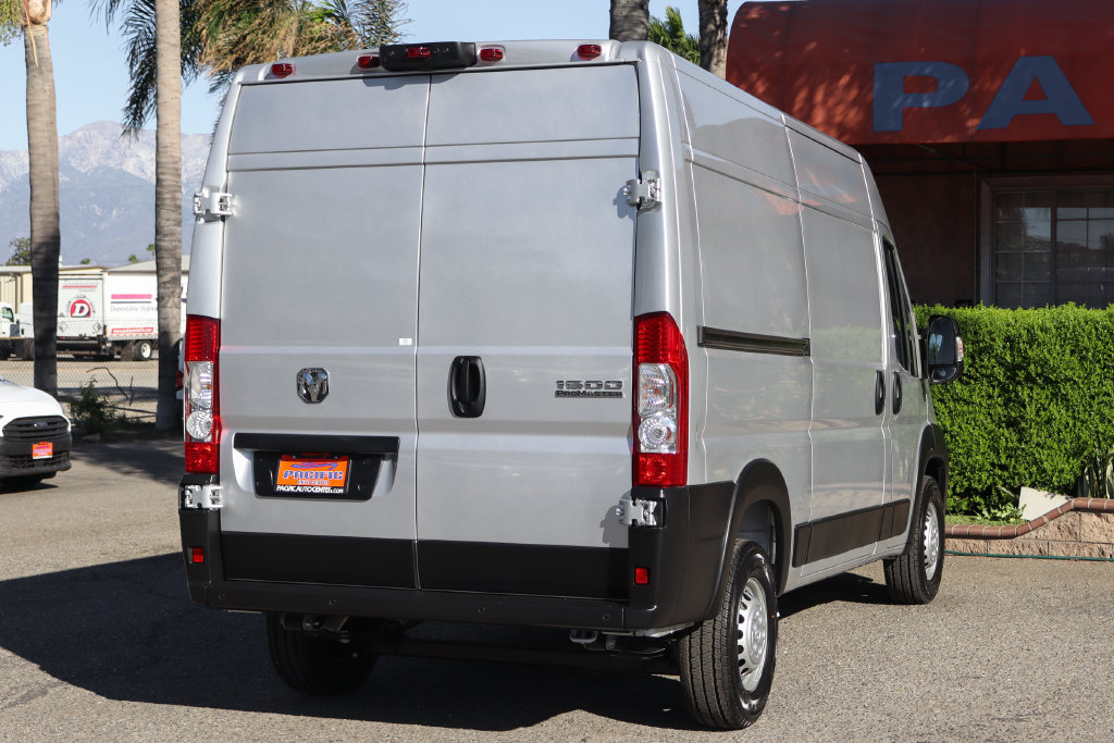 Used 2026 RAM ProMaster 1500 w/ Safety Group FWD image 9